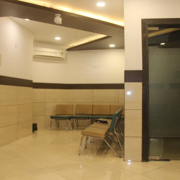 DelhiPhysioCare Clinic-Waiting Area 1